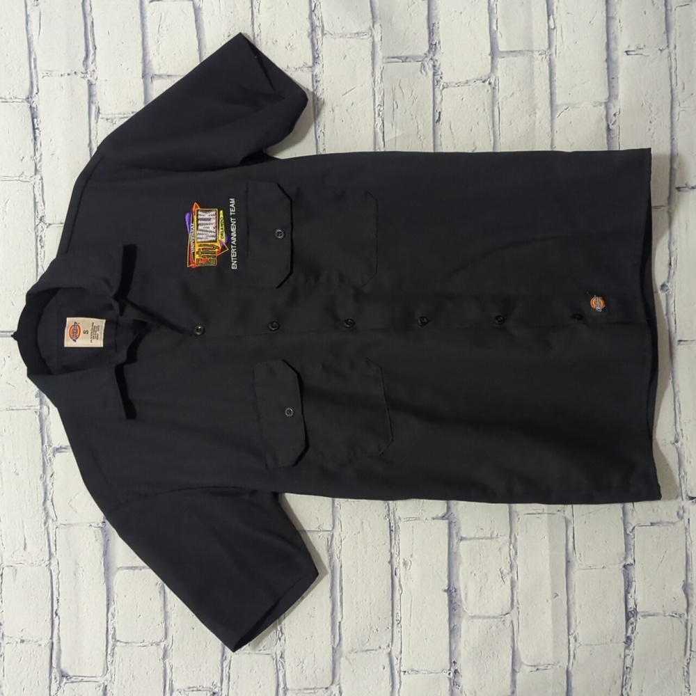 Universal City Walk Orlando Entertainment Team Dickies Shirt Men's Size Small